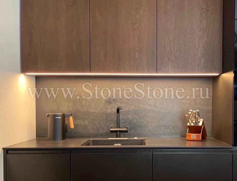 ���������� �� ������ Caesarstone Shitake